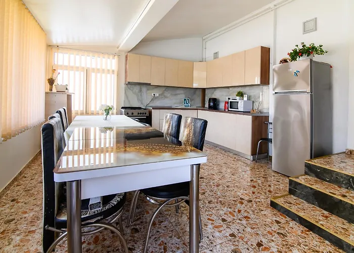 Pensiunea Beta Mamaia Nord Guest house 3*